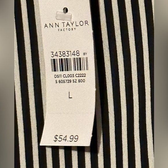 Ann Taylor stripped blouse. Very soft light Material NWT. 1st, 1L, black & white - Picture 4 of 5